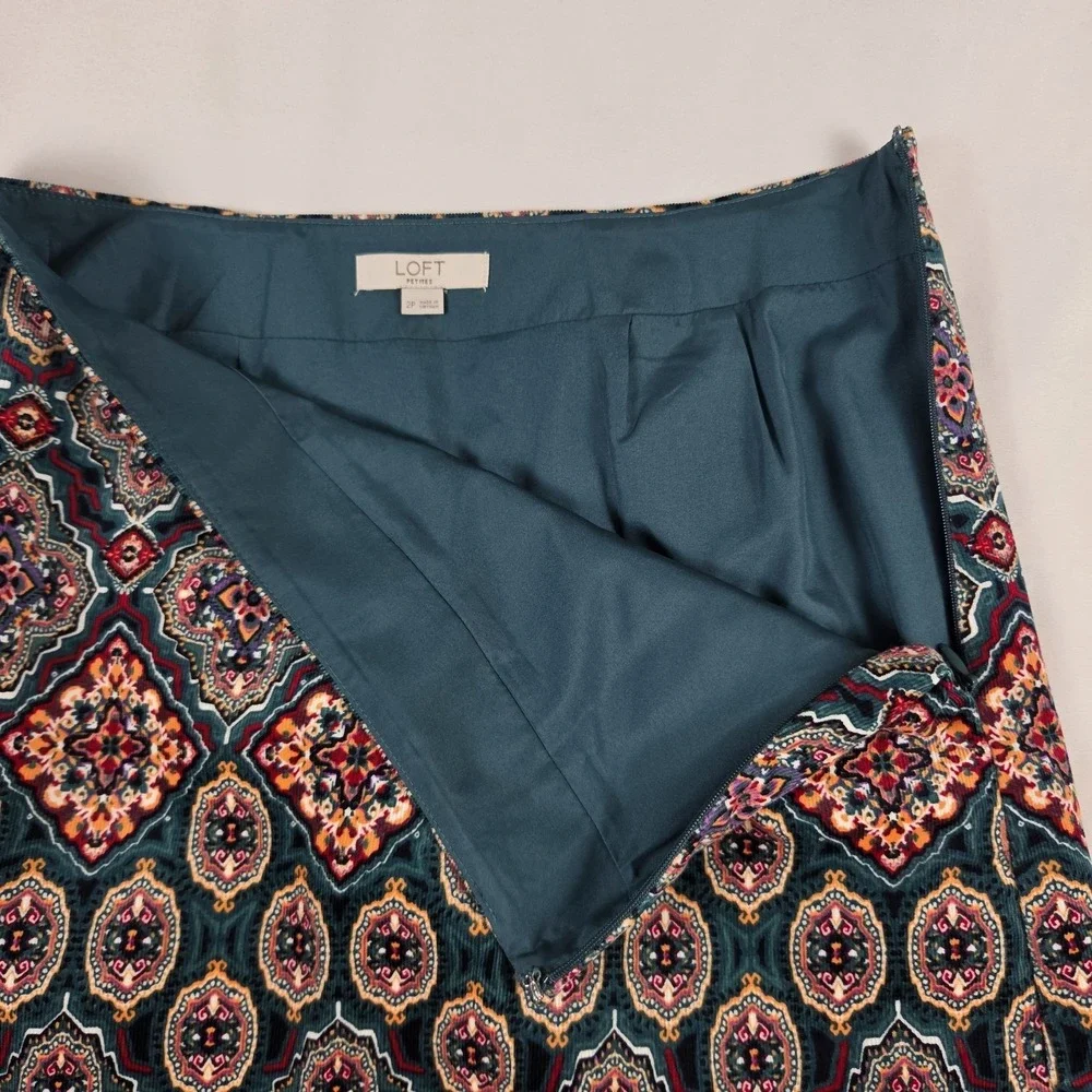 Loft Size 2 Multicolor Corduroy Mini Skirt Geometric Pattern - Picture 4 of 5